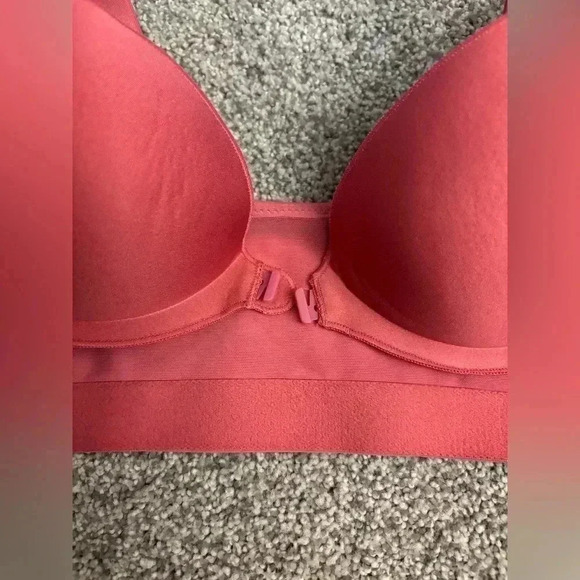 Victorias Secret Knockout Medium Support Front-Close Sport Bra 34B NWT - Picture 4 of 8